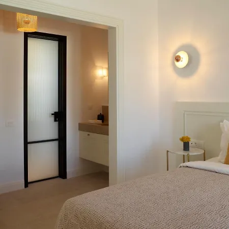 Bonzoe & Mykonos Town