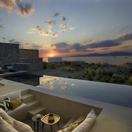Bonzoe & * Mykonos Town