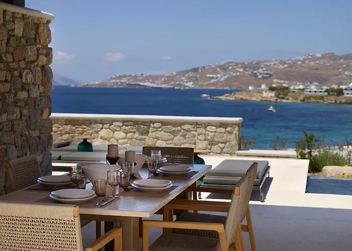 Bonzoe & Mykonos Town